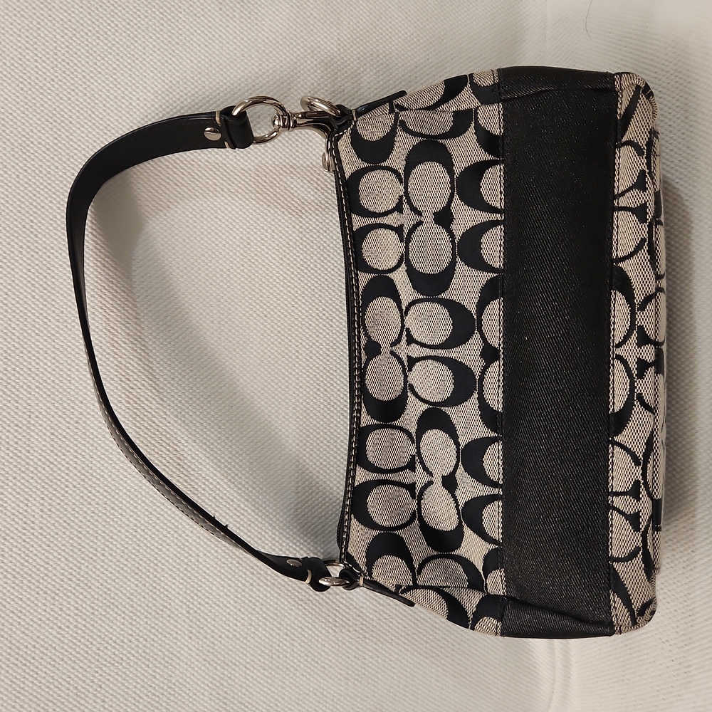 Coach small shoulder bag